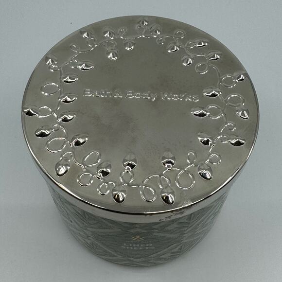 Bath & Body Works NEW Linen Sheets 3-wick candle White Barn - Picture 4 of 4